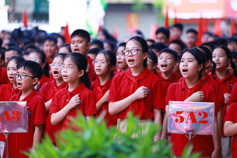 52.000 cơ sở giáo dục trên cả nước cùng kết nối trực tuyến kết hợp truyền hình trực tiếp về lễ khai giảng. Ảnh: TTXVN