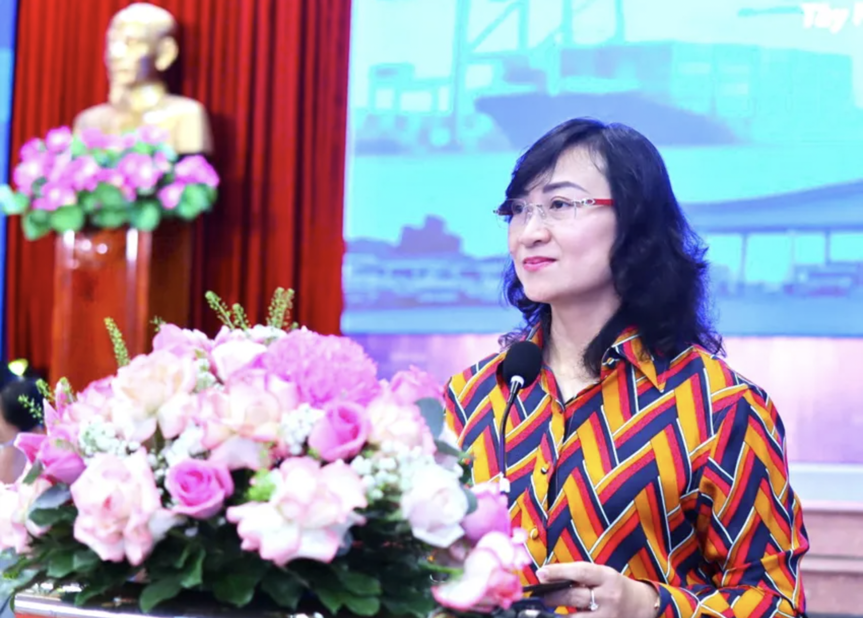 Bà Phan Thị Thắng, Thứ trưởng Bộ Công thương phát biểu tại hội nghị. Ảnh: Báo Tây Ninh Bà Phan Thị Thắng, Thứ trưởng Bộ Công thương phát biểu tại hội nghị. Ảnh: Báo Tây Ninh