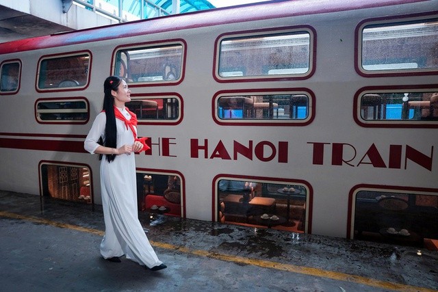 Đoàn tàu Tạo cảm hứng về kinh thành Thăng Long với đoàn tàu du lịch “Hà Nội 5 cửa ô”