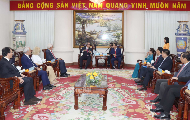 Mở ra nhiều cơ hội hợp tác mới giữa Đồng Nai và thành phố Vila Nova de Gaia (Bồ Đào Nha) Mở ra nhiều cơ hội hợp tác mới giữa Đồng Nai và thành phố Vila Nova de Gaia (Bồ Đào Nha)