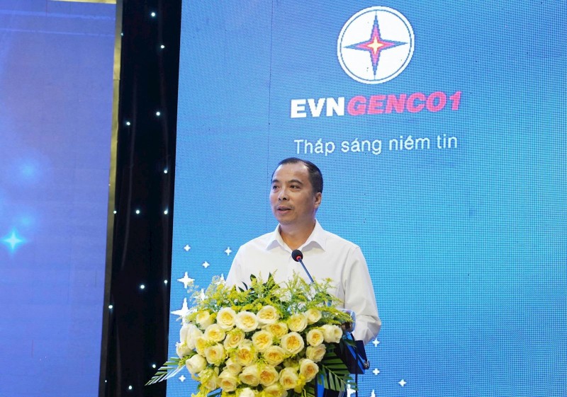 Phó Tổng giám đốc EVN Ngô Sơn Hải đánh giá cao nỗ lực tiên phong của EVNGENCO1, coi đây là bước đi toàn diện, có ý nghĩa chiến lược trong bối cảnh Tập đoàn đẩy mạnh chuyển đổi số và đổi mới quản trị Phó Tổng giám đốc EVN Ngô Sơn Hải đánh giá cao nỗ lực tiên phong của EVNGENCO1, coi đây là bước đi toàn diện, có ý nghĩa chiến lược trong bối cảnh Tập đoàn đẩy mạnh chuyển đổi số và đổi mới quản trị
