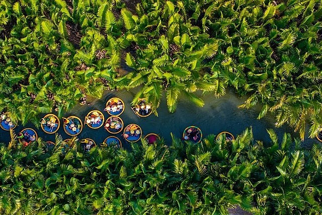 Cam Thanh village, a famous eco-village located about 3–4 km southeast of Hoi An ancient town in Quang Nam province Cam Thanh village, a famous eco-village located about 3–4 km southeast of Hoi An ancient town in Quang Nam province