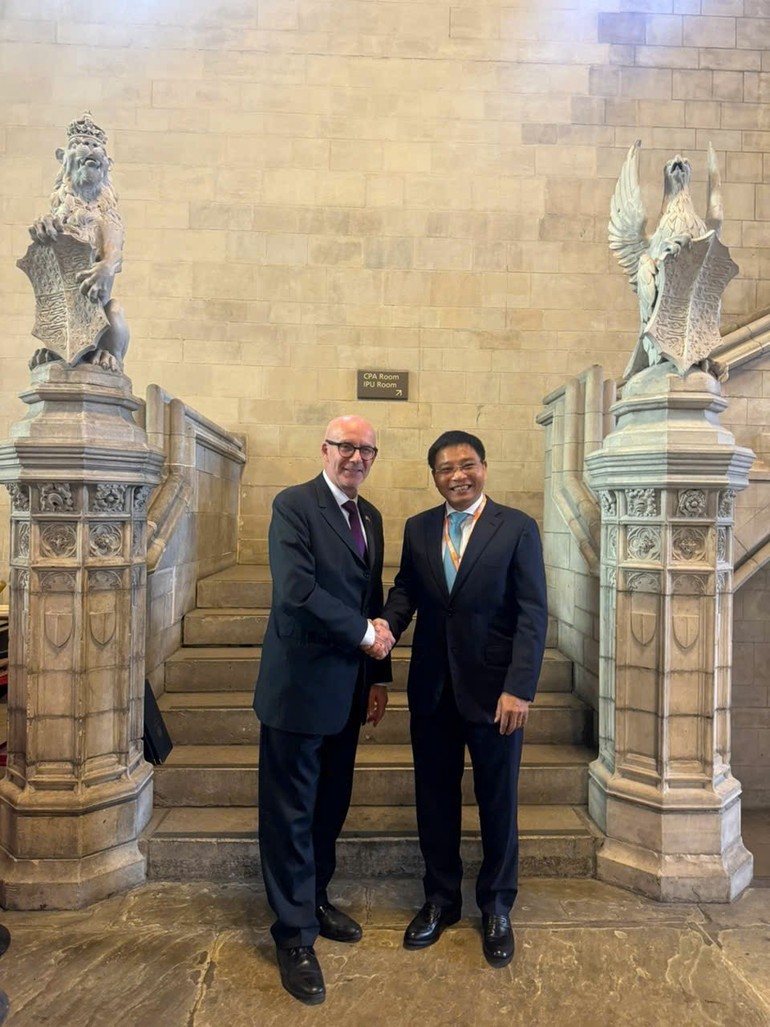 Promoting Financial and Trade Cooperation between Vietnam and the UK Promoting Financial and Trade Cooperation between Vietnam and the UK