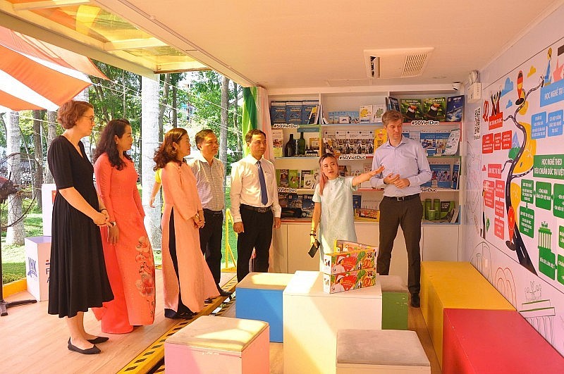 Career Truck in Can Tho Showcases Appeal of German Education Career Truck in Can Tho Showcases Appeal of German Education