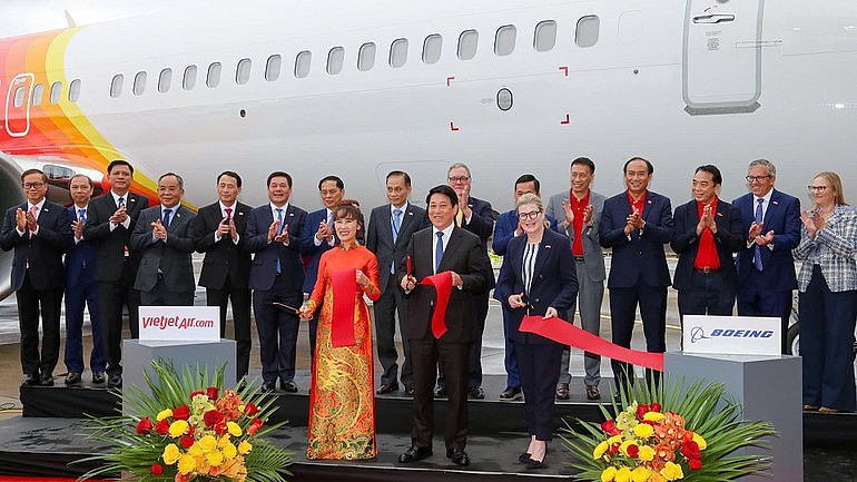 State President Joins Boeing-Vietjet Aircraft Handover Ceremony in Seattle State President Joins Boeing-Vietjet Aircraft Handover Ceremony in Seattle