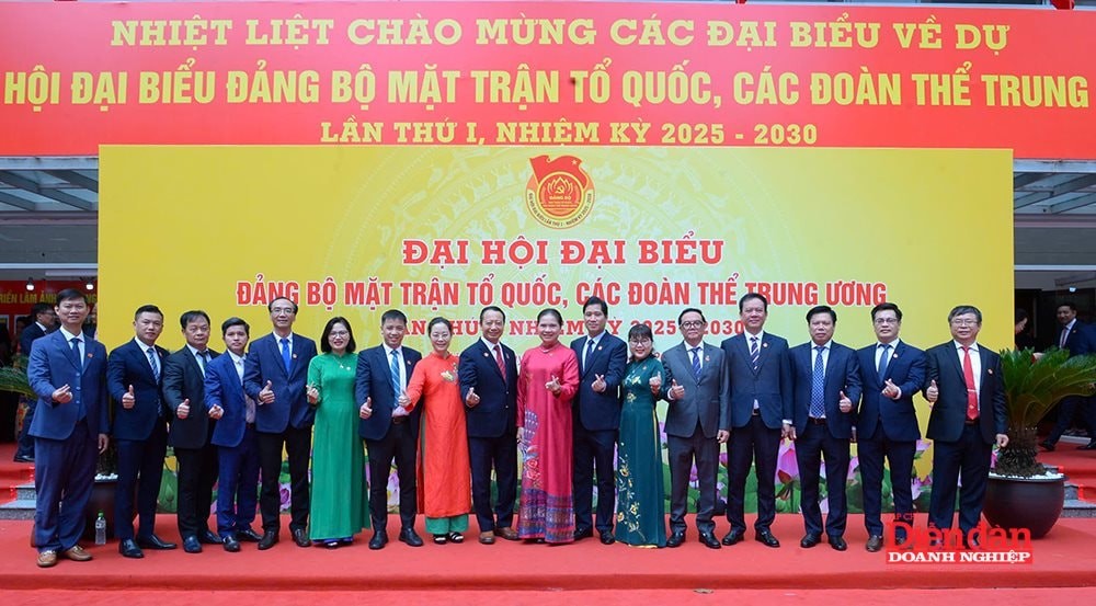 Tổ chức bộ máy tinh gọn, hiệu quả - tạo tiền đề cho giai đoạn phát triển mới Tổ chức bộ máy tinh gọn, hiệu quả - tạo tiền đề cho giai đoạn phát triển mới