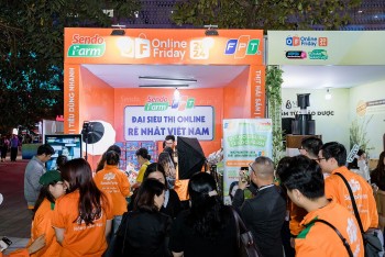 Thương mại điện tử bứt phá, góp phần đạt mục tiêu tăng trưởng kinh tế 8,5% năm 2025