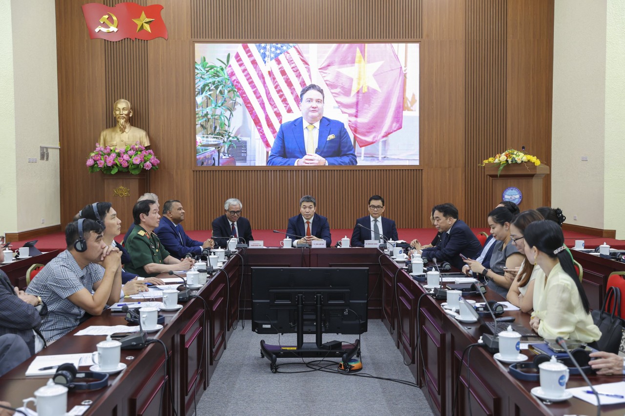 Vietnam-US Relations: 30 Years of Cooperation and the Path Ahead Vietnam-US Relations: 30 Years of Cooperation and the Path Ahead