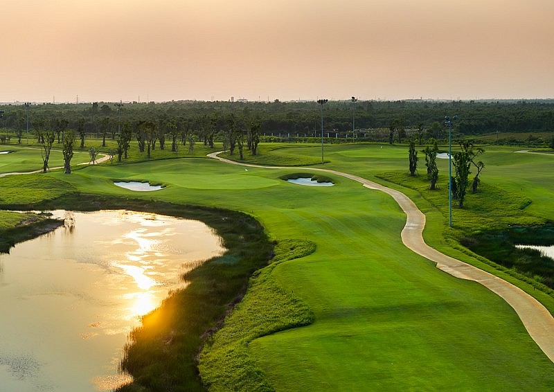 Vinpearl Golf Léman – biểu tượng golf mới tại TP.HCM chính thức khai trương Vinpearl Golf Léman – biểu tượng golf mới tại TP.HCM chính thức khai trương