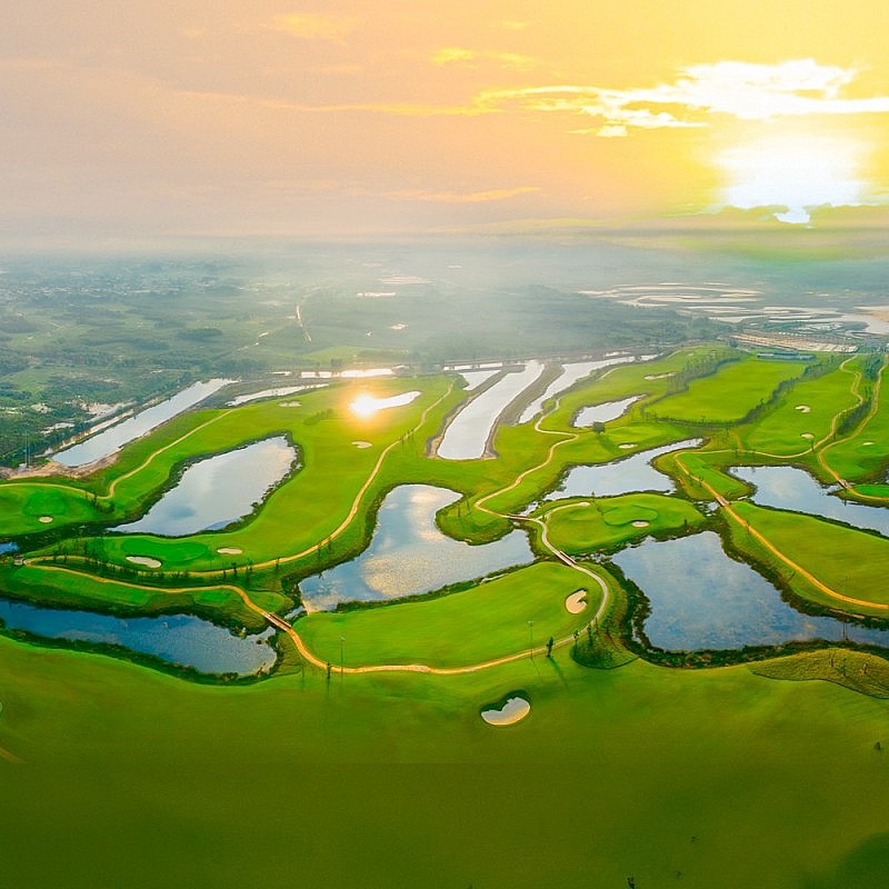 Vinpearl Golf Léman – biểu tượng golf mới tại TP.HCM chính thức khai trương Vinpearl Golf Léman – biểu tượng golf mới tại TP.HCM chính thức khai trương