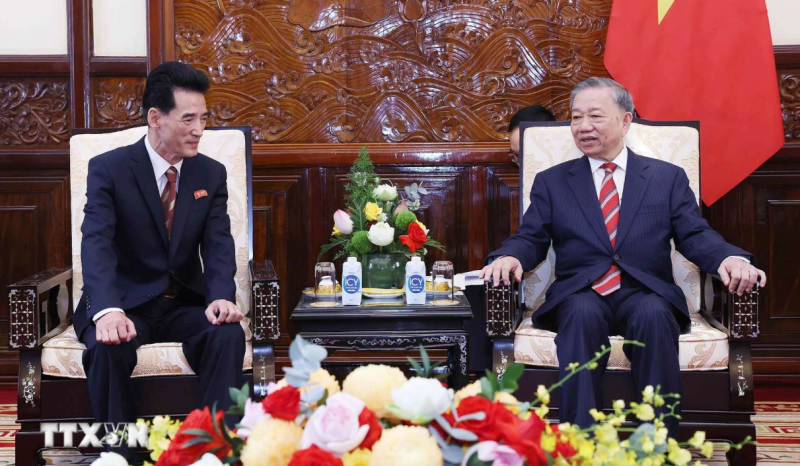 Tổng Bí thư Tô Lâm thăm Triều Tiên: Biểu hiện sinh động nhất của quan hệ truyền thống hữu nghị Việt Nam-Triều Tiên Tổng Bí thư Tô Lâm thăm Triều Tiên: Biểu hiện sinh động nhất của quan hệ truyền thống hữu nghị Việt Nam-Triều Tiên