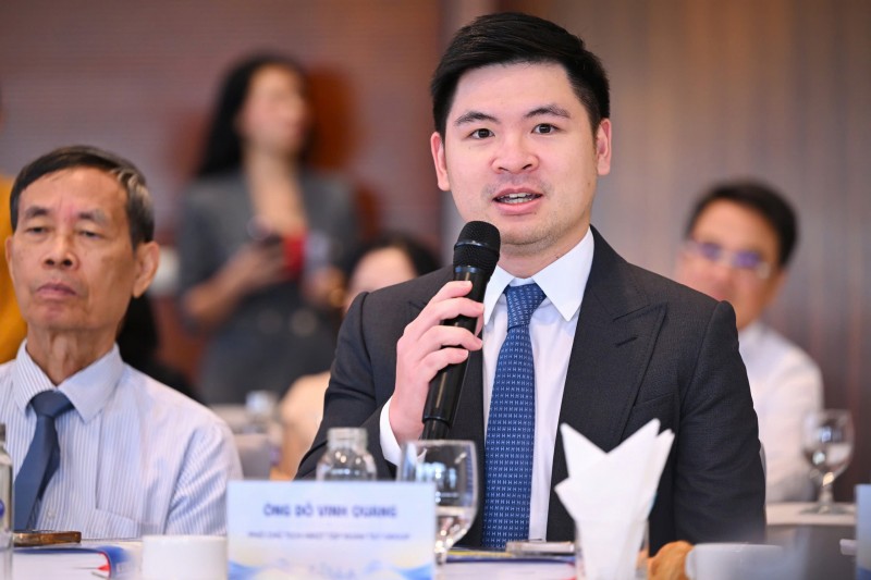 Ông Đỗ Vinh Quang, Phó Chủ tịch HĐQT Tập đoàn T&T Group chia sẻ tại cuộc đối thoại cấp cao chuyên gia – doanh nghiệp. Ông Đỗ Vinh Quang, Phó Chủ tịch HĐQT Tập đoàn T&T Group chia sẻ tại cuộc đối thoại cấp cao chuyên gia – doanh nghiệp.