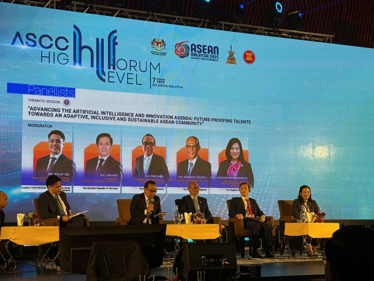 ASEAN Strengthens Cultural and Social Cooperation Toward Inclusive and Sustainable Development ASEAN Strengthens Cultural and Social Cooperation Toward Inclusive and Sustainable Development