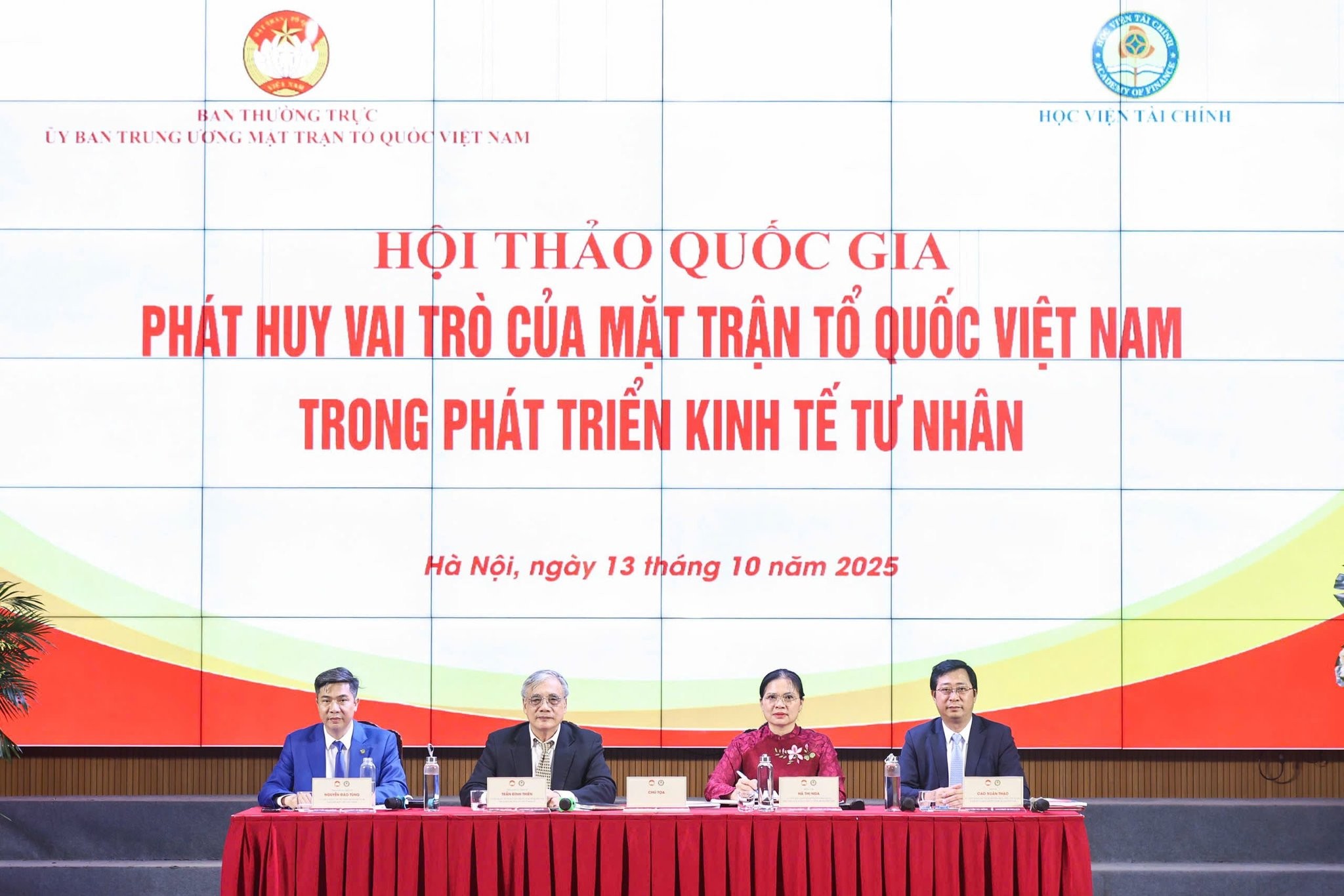 Phát huy vai trò của Mặt trận Tổ quốc Việt Nam trong thúc đẩy phát triển kinh tế tư nhân Phát huy vai trò của Mặt trận Tổ quốc Việt Nam trong thúc đẩy phát triển kinh tế tư nhân