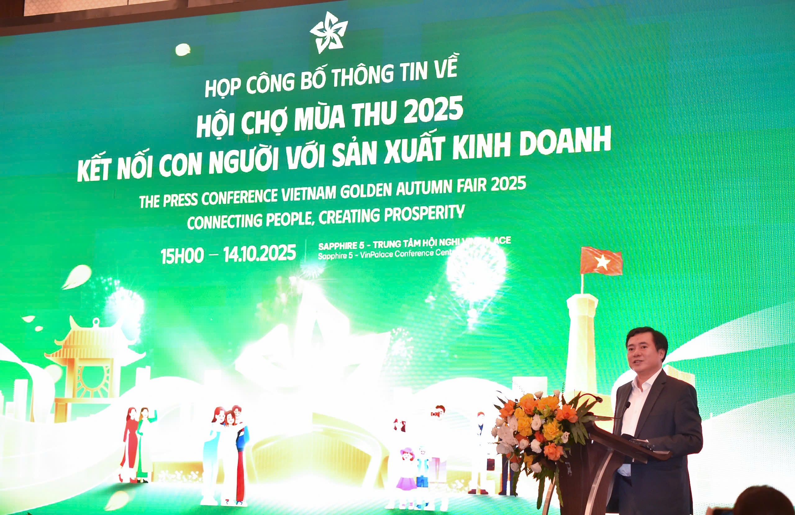 Thứ trưởng Nguyễn Sinh Nhật Tân phát biểu khai mạc họp báo. Thứ trưởng Nguyễn Sinh Nhật Tân phát biểu khai mạc họp báo.