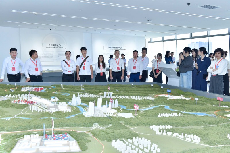 Tham quan Trung tâm logistics quốc tế Trùng Khánh Tham quan Trung tâm logistics quốc tế Trùng Khánh