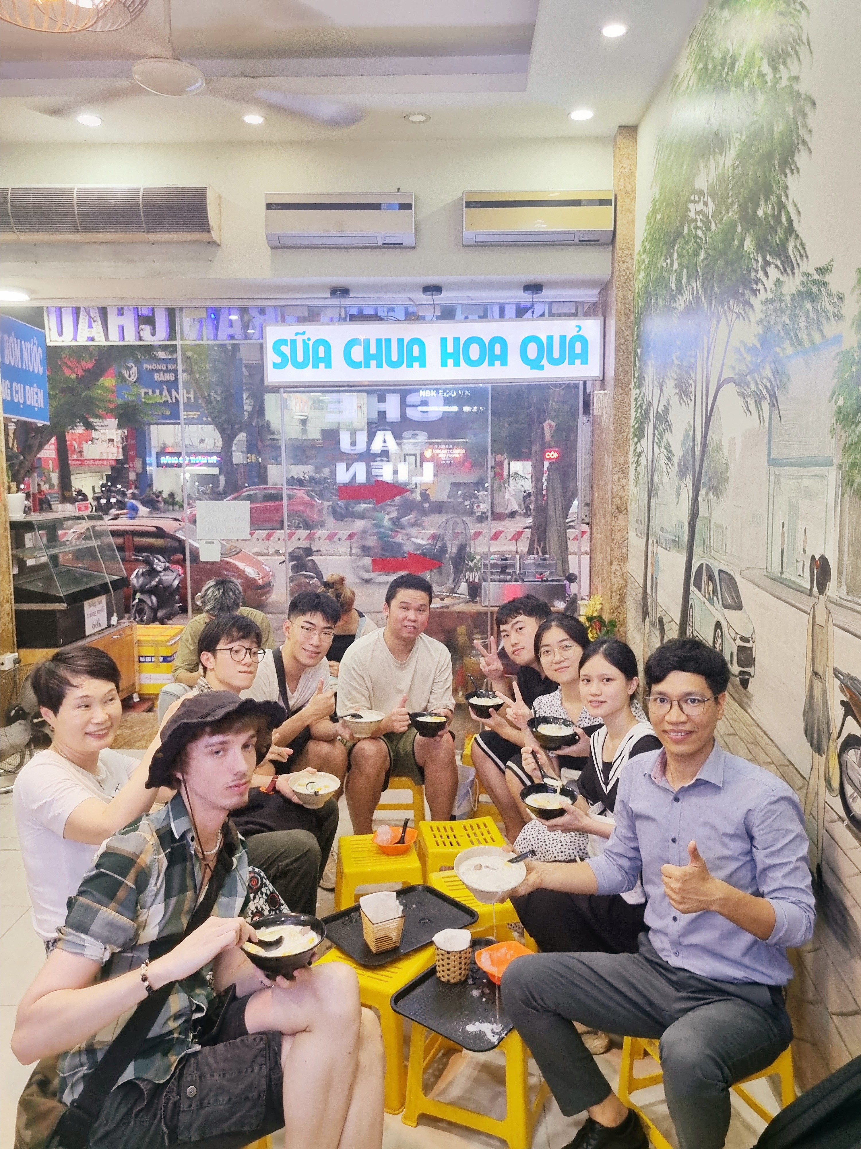Xây dựng hình ảnh tiếng Việt như một ngôn ngữ thân thiện, gắn với một nền văn hóa đậm đà bản sắc Xây dựng hình ảnh tiếng Việt như một ngôn ngữ thân thiện, gắn với một nền văn hóa đậm đà bản sắc