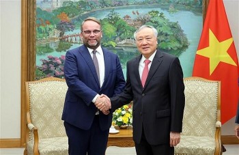 Vietnam News Today (Oct. 22): Germany’s Hessen State Ready to Support Vietnam in Developing Int’l Financial Centers