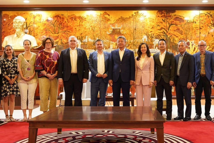 Strengthening Cooperation between Hanoi and Lichtenberg District, Germany Strengthening Cooperation between Hanoi and Lichtenberg District, Germany