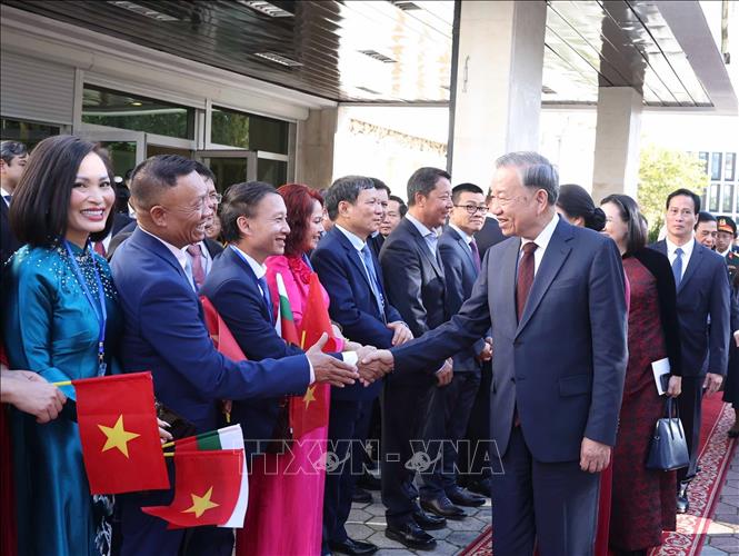 Khánh thành Tượng Chủ tịch Hồ Chí Minh tại Bulgaria Chú thích ảnh