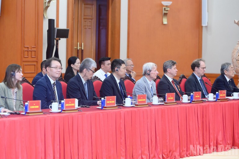 Các nhà Việt Nam học cùng đồng hành vì một Việt Nam độc lập, tự cường, phát triển