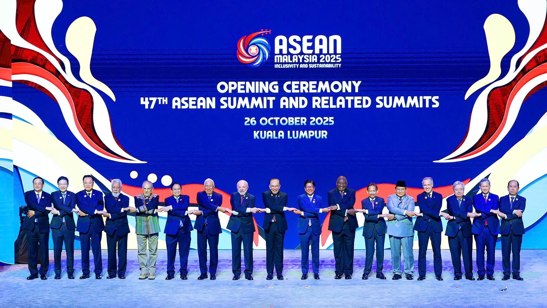 Thủ tướng dự khai mạc Hội nghị cấp cao ASEAN với "dấu mốc lịch sử"