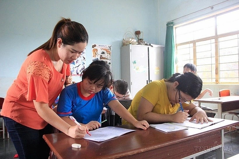 A class for Agent Orange/dioxin victims in Gia Lai province.