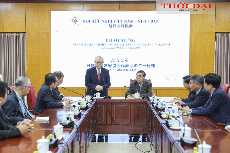 Hội hữu nghị Việt Nam - Nhật Bản tiếp đoàn đại biểu Hội hữu nghị Nhật Bản - Việt Nam vùng Kansai. (Ảnh: Đinh Hòa) Hội hữu nghị Việt Nam - Nhật Bản tiếp đoàn đại biểu Hội hữu nghị Nhật Bản - Việt Nam vùng Kansai. (Ảnh: Đinh Hòa)
