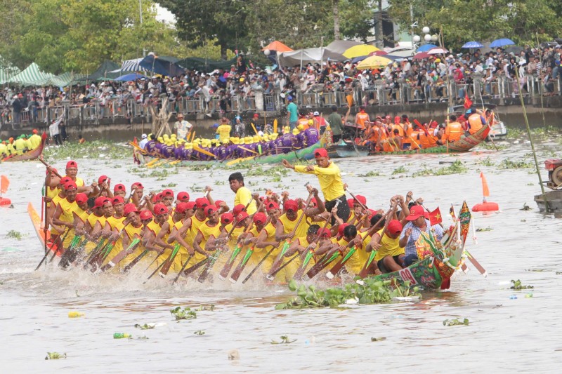 Sôi nổi, kịch tính, đậm đà bản sắc văn hóa Khmer Nam Bộ Sôi nổi, kịch tính, đậm đà bản sắc văn hóa Khmer Nam Bộ
