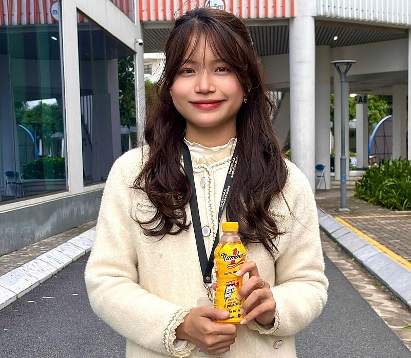 From a small lab to big dreams, Nguyễn Thị Khánh Diệu embodies the spirit of young Vietnamese—constantly recharging, relentlessly passionate, and striving to become the “Number 1” version of herself.