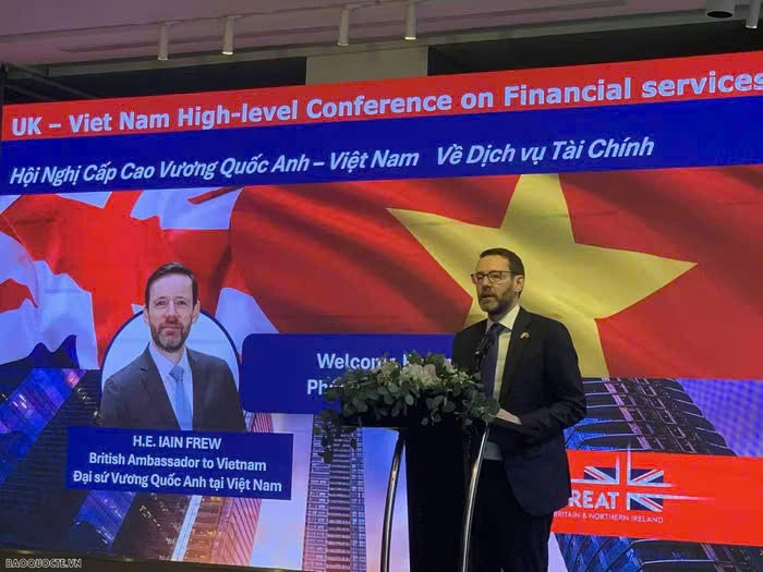 Đại sứ Anh tại Việt Nam Ian Frew khẳng định sẽ hỗ trợ Việt Nam hết mình trong mục tiêu trở thành Trung tâm tài chính quốc tế trong tương lai (Ảnh: Đoàn Ngân)