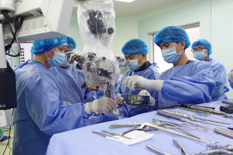 Hội nghị chuyên đề Cột sống tại Cần Thơ quy tụ gần 30 chuyên gia hàng đầu quốc tế