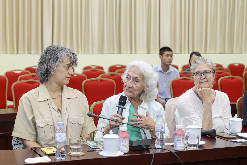 Việt Nam trong tấm lòng bạn bè Việt Nam trong tấm lòng bạn bè
