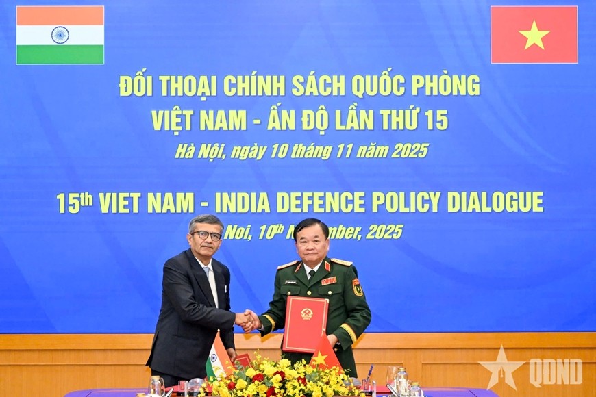 Việt Nam ủng hộ Ấn Độ tăng cường hợp tác quốc phòng với ASEAN Việt Nam ủng hộ Ấn Độ tăng cường hợp tác quốc phòng với ASEAN