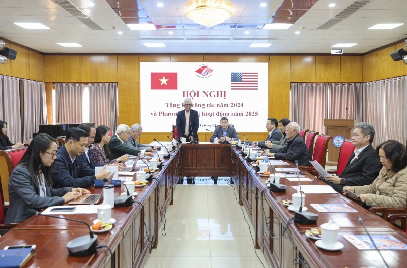 Ambassador Pham Quang Vinh, President of the Vietnam-USA Society, delivers the opening speech at the 2024 year-end review and 2025 planning conference. (Photo: Dinh Hoa) Ambassador Pham Quang Vinh, President of the Vietnam-USA Society, delivers the opening speech at the 2024 year-end review and 2025 planning conference. (Photo: Dinh Hoa)