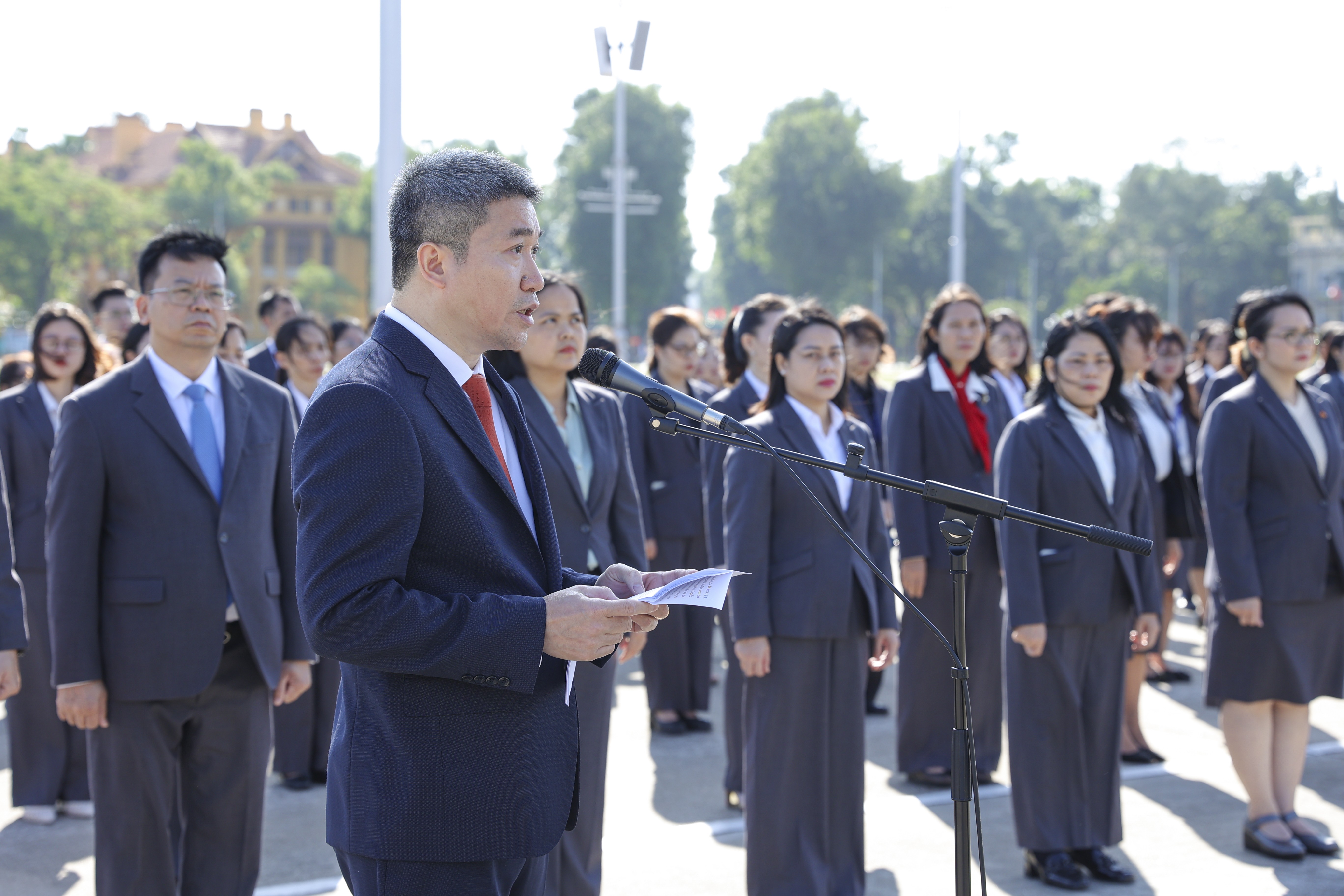 Liên hiệp các tổ chức hữu nghị Việt Nam tri ân Chủ tịch Hồ Chí Minh và báo cáo công tác nhân kỷ niệm 75 năm Ngày truyền thống Liên hiệp các tổ chức hữu nghị Việt Nam tri ân Chủ tịch Hồ Chí Minh và báo cáo công tác nhân kỷ niệm 75 năm Ngày truyền thống