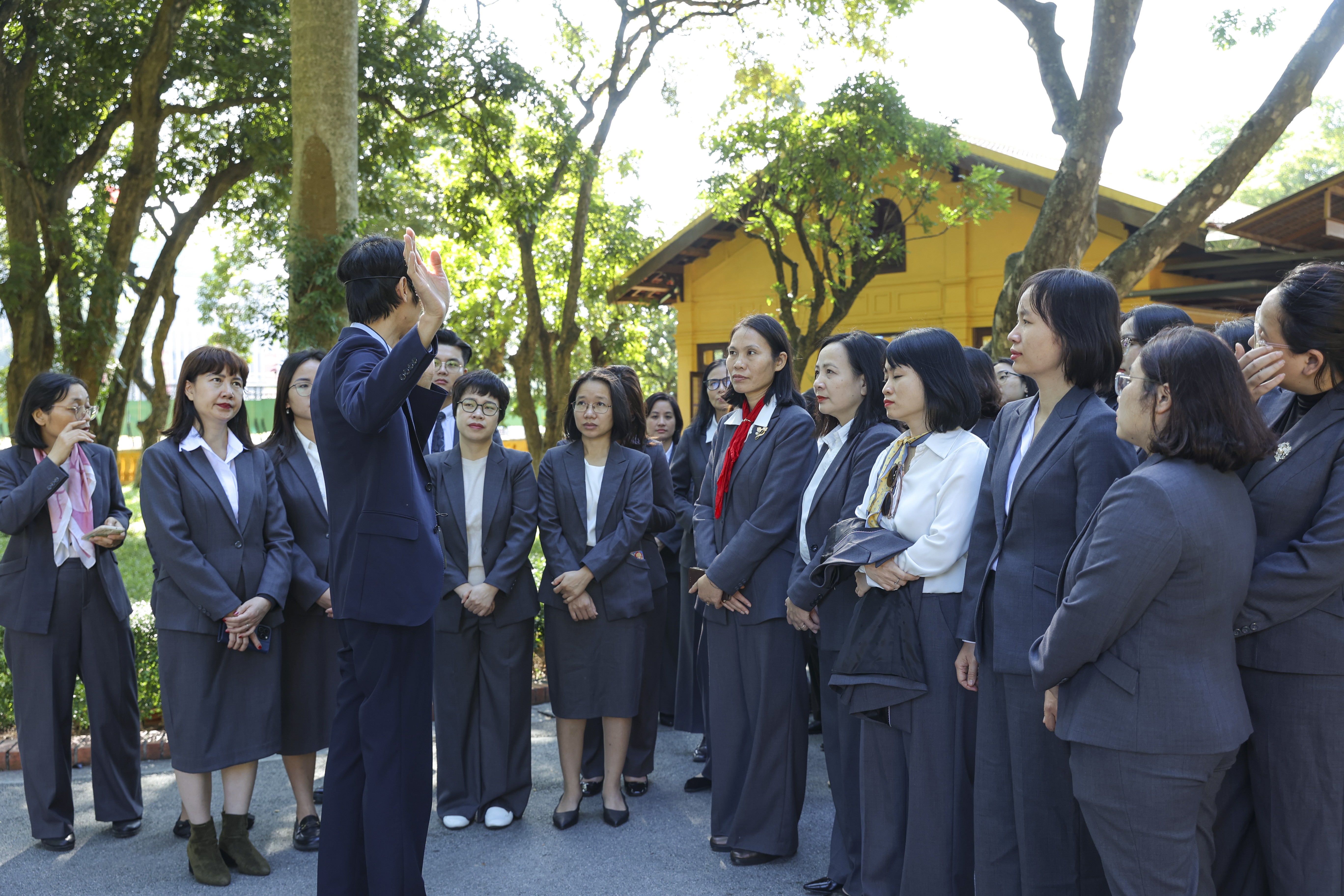 Liên hiệp các tổ chức hữu nghị Việt Nam tri ân Chủ tịch Hồ Chí Minh và báo cáo công tác nhân kỷ niệm 75 năm Ngày truyền thống Liên hiệp các tổ chức hữu nghị Việt Nam tri ân Chủ tịch Hồ Chí Minh và báo cáo công tác nhân kỷ niệm 75 năm Ngày truyền thống