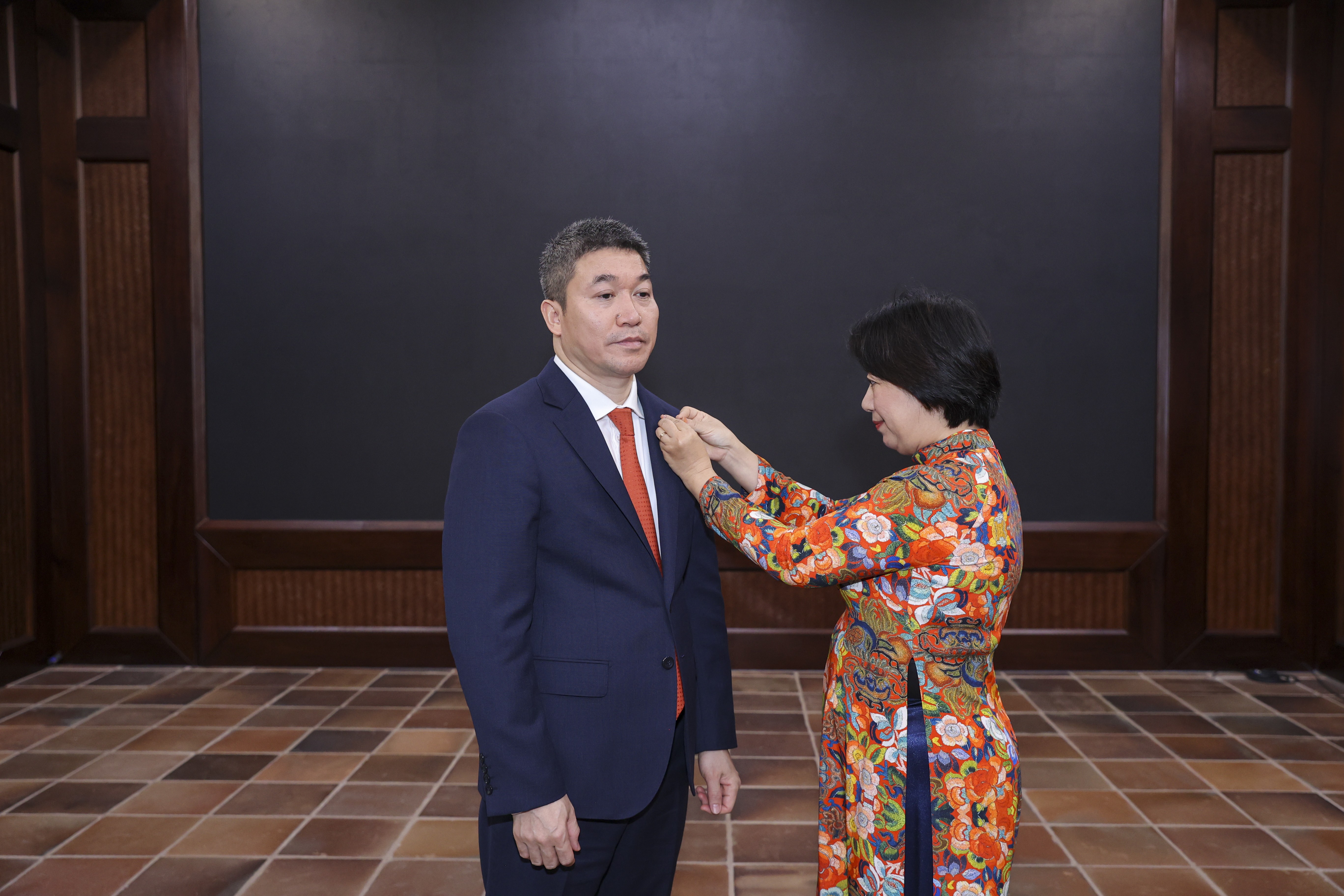 Liên hiệp các tổ chức hữu nghị Việt Nam tri ân Chủ tịch Hồ Chí Minh và báo cáo công tác nhân kỷ niệm 75 năm Ngày truyền thống Liên hiệp các tổ chức hữu nghị Việt Nam tri ân Chủ tịch Hồ Chí Minh và báo cáo công tác nhân kỷ niệm 75 năm Ngày truyền thống