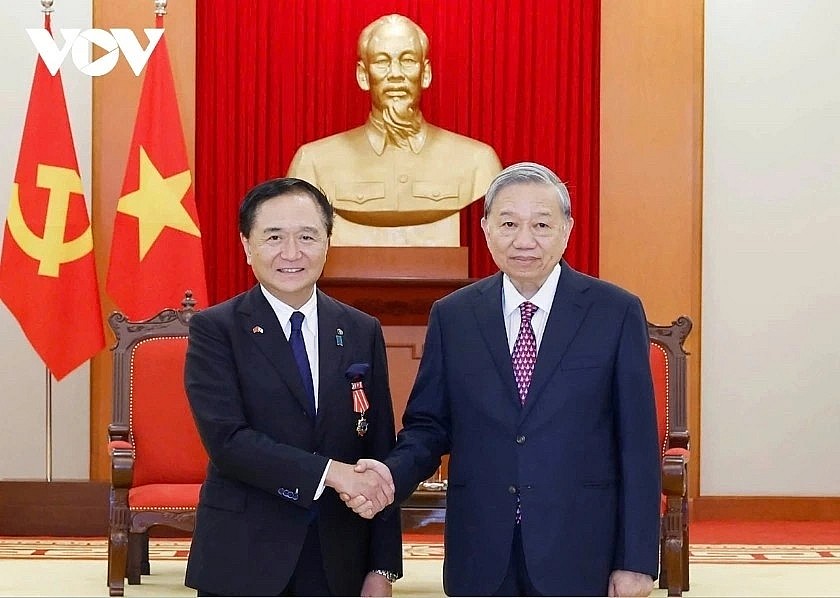 Party General Secretary To Lam welcomes Kanagawa Governor Kuroiwa Yuji of Japan