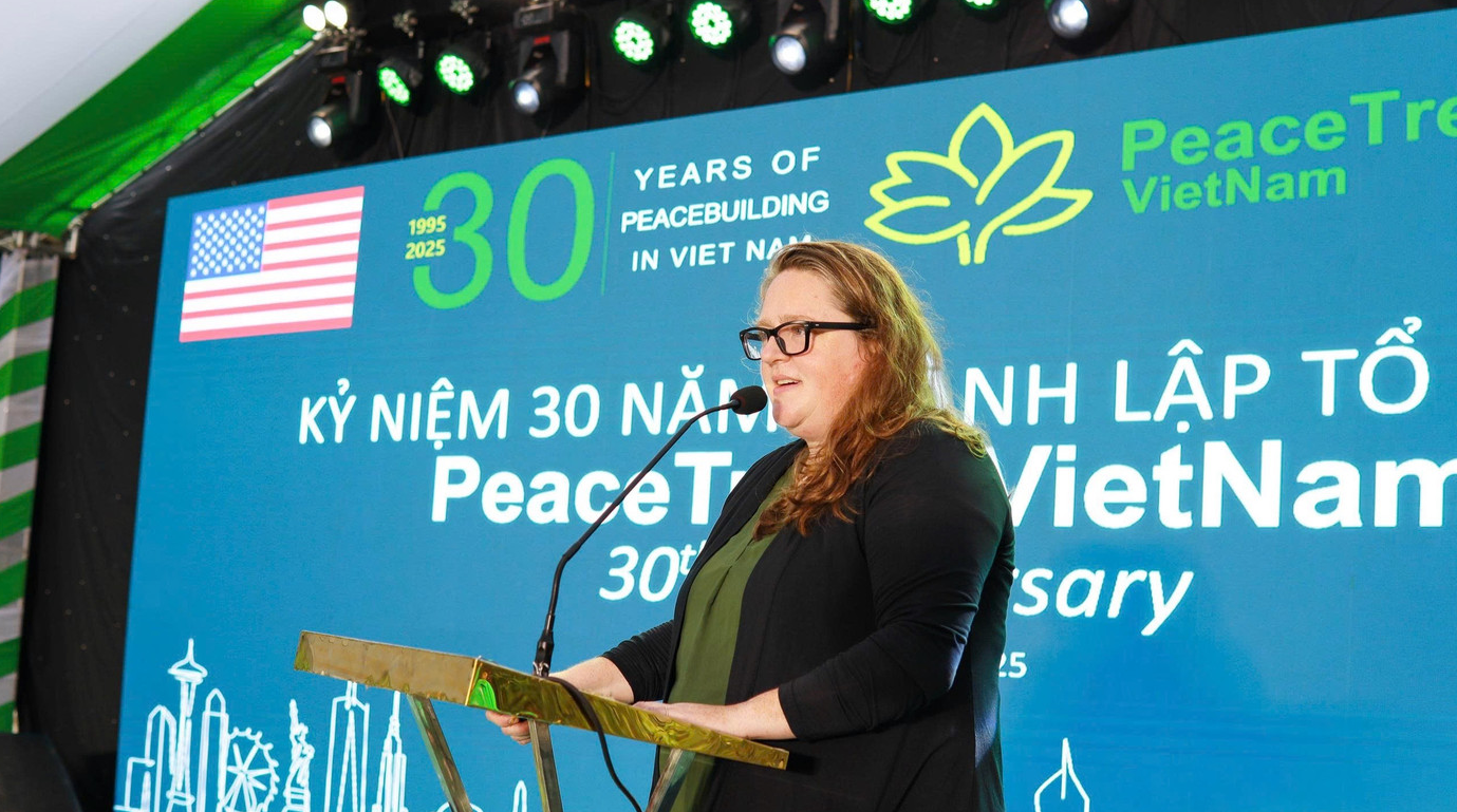 PeaceTrees Vietnam: Góp phần hàn gắn vết thương chiến tranh, vun đắp tương lai phát triển PeaceTrees Vietnam: Góp phần hàn gắn vết thương chiến tranh, vun đắp tương lai phát triển