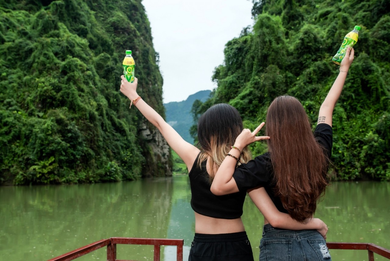 Made from pure green tea leaves with EGCG, Zero Degree Green Tea brings a refreshing feeling to cool down life anytime, anywhere.