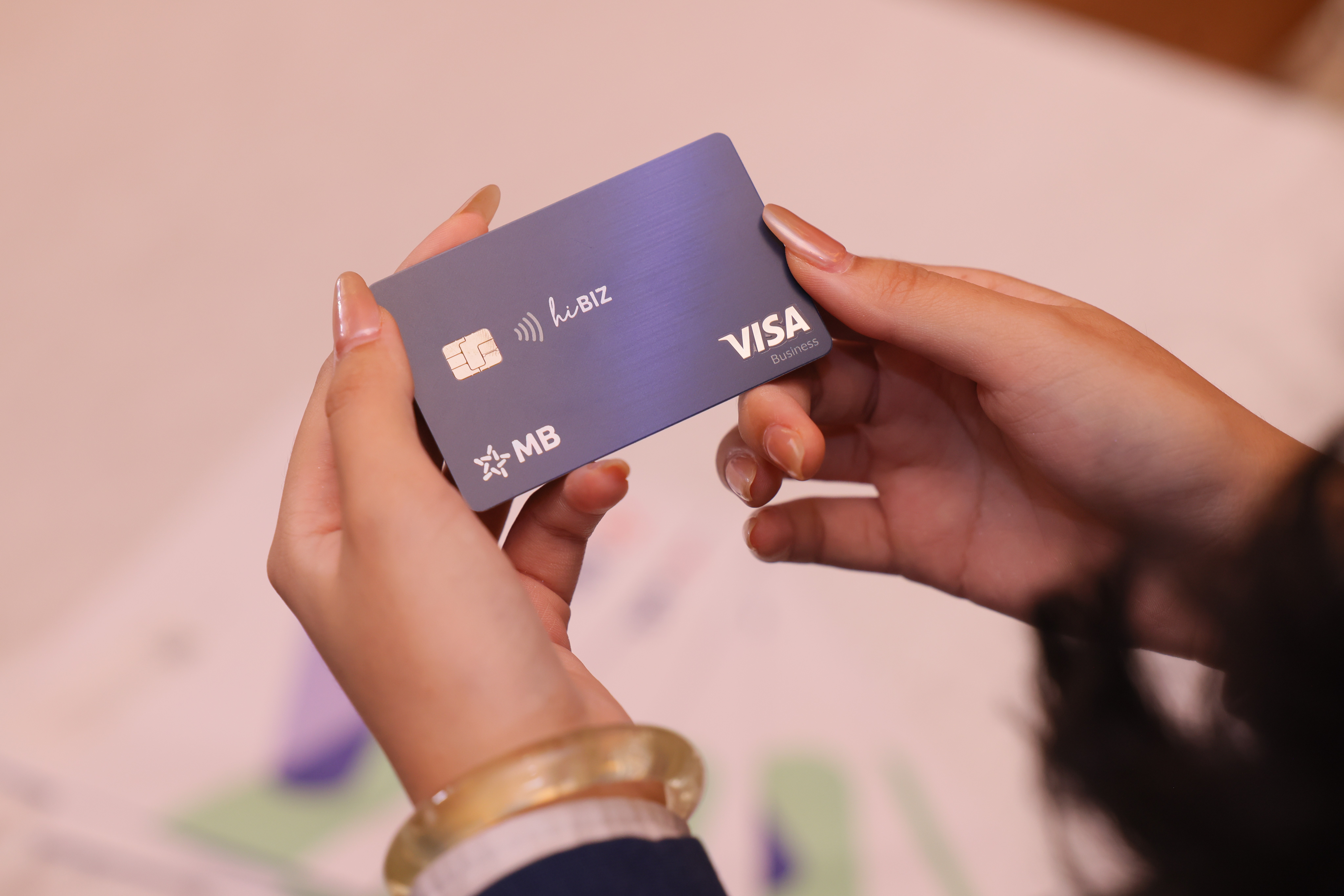 MB ra mắt thẻ doanh nghiệp thông minh MB Visa Hi BIZ mới, tăng ưu đãi vận hành, mở rộng năng lực giao thương quốc tế cho doanh nghiệp MB ra mắt thẻ DN thông minh MB Visa Hi BIZ mới, mở rộng năng lực giao thương quốc tế cho DN