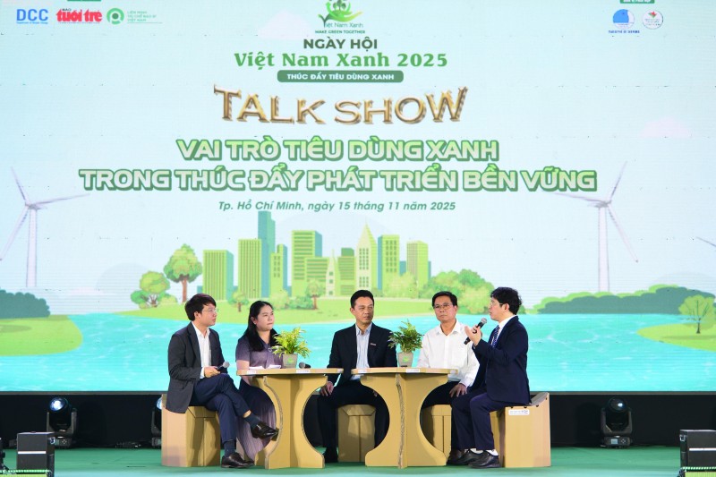 PGS.TS Nguyễn Đình Thọ, Phó viện trưởng Viện Chiến lược, Chính sách Nông nghiệp và Môi trường chia sẻ tại Ngày hội Việt Nam Xanh 2025 (Ảnh: BTC). PGS.TS Nguyễn Đình Thọ, Phó viện trưởng Viện Chiến lược, Chính sách Nông nghiệp và Môi trường chia sẻ tại Ngày hội Việt Nam Xanh 2025 (Ảnh: BTC).