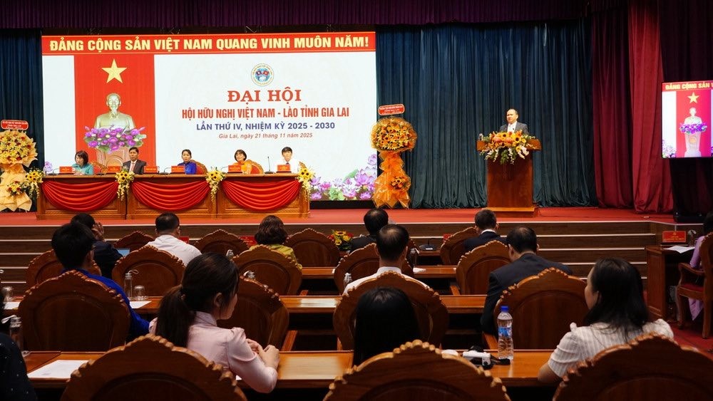 Vận động nguồn lực hỗ trợ học bổng, hoạt động nhân đạo cho sinh viên Lào Vận động nguồn lực hỗ trợ học bổng, hoạt động nhân đạo cho sinh viên Lào