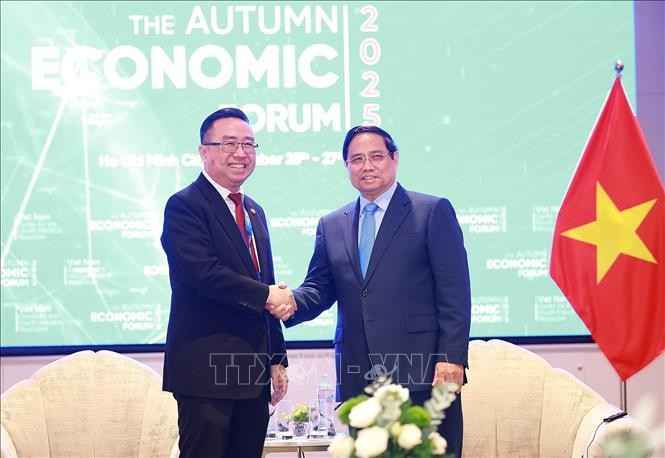 Thủ tướng Phạm Minh Chính tiếp khách quốc tế tham dự Diễn đàn Kinh tế mùa Thu