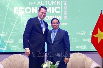 Thủ tướng Phạm Minh Chính tiếp khách quốc tế tham dự Diễn đàn Kinh tế mùa Thu