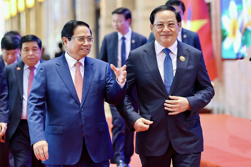 PMs Pham Minh Chinh and Sonexay Siphandone co-chair the 48th Vietnam–Laos Intergovernmental Committee meeting. Photo: Nhat Bac