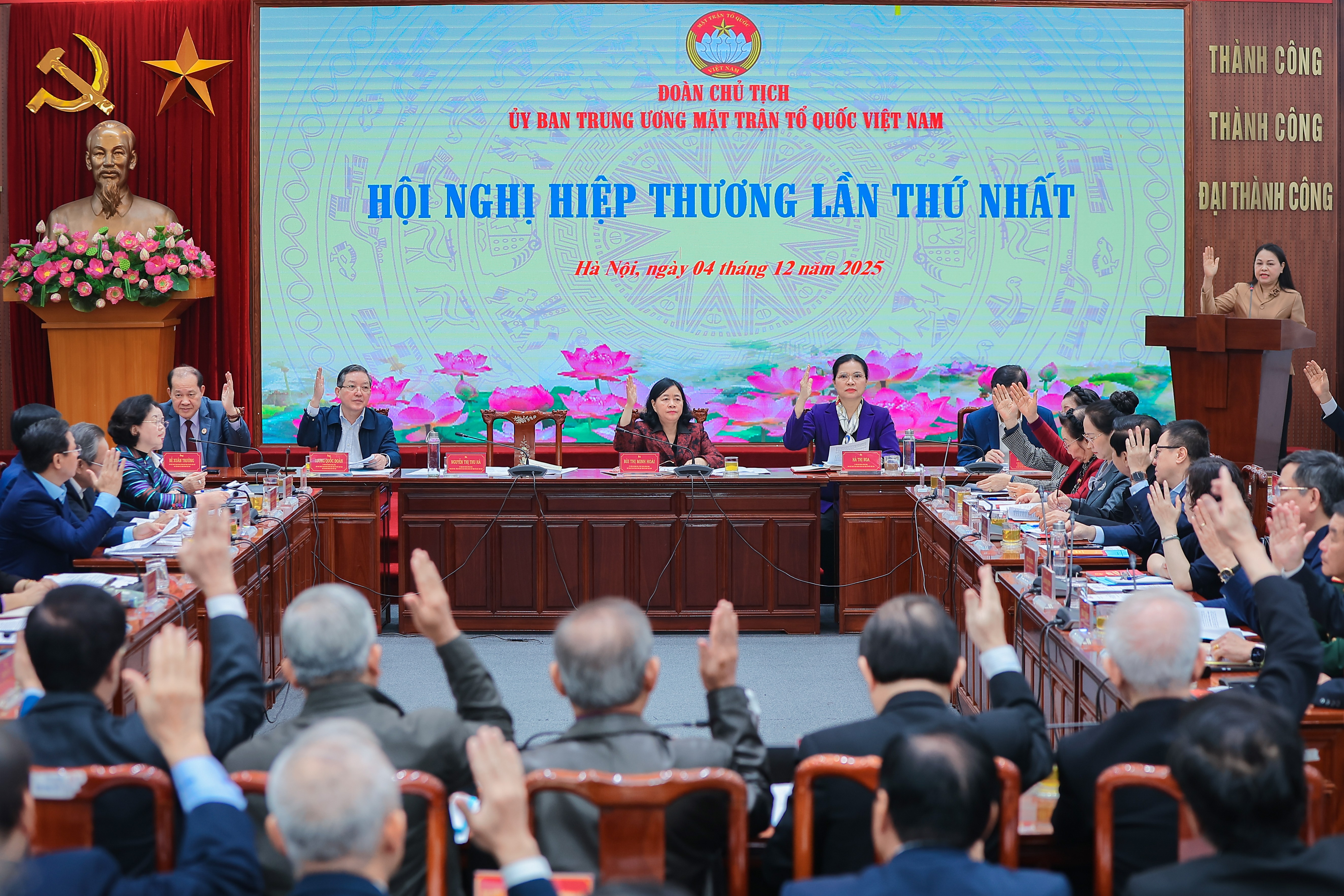 MTTQ Việt Nam hoàn tất hiệp thương lần thứ nhất chuẩn bị cho bầu cử Quốc hội khóa XVI MTTQ Việt Nam hoàn tất hiệp thương lần thứ nhất chuẩn bị cho bầu cử Quốc hội khóa XVI