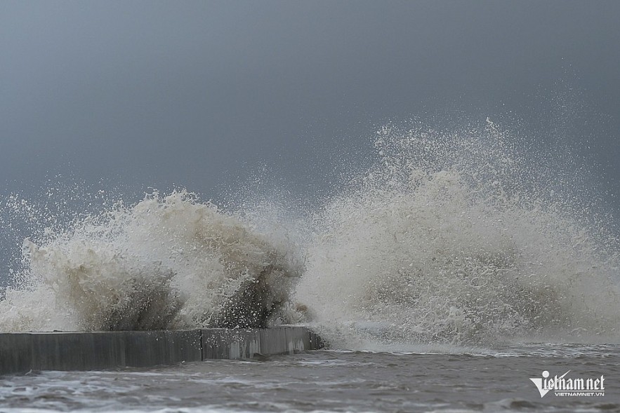 A new storm is likely to form in the East Sea in the coming days. Illustration photo: Trong Tung A new storm is likely to form in the East Sea in the coming days. Illustration photo: Trong Tung