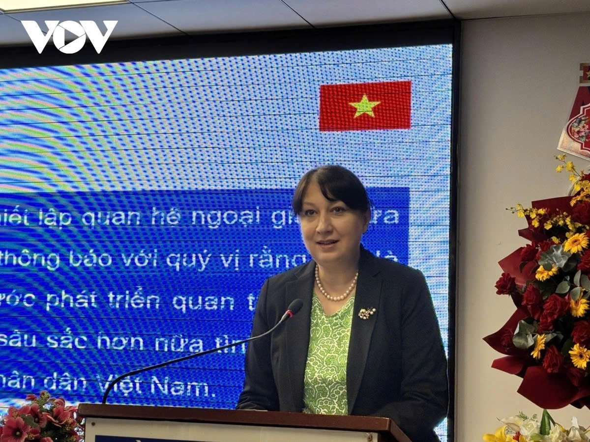 Bà Cristina Romila, Đại sứ đặc mệnh toàn quyền Romnia tại Việt Nam Bà Cristina Romila, Đại sứ đặc mệnh toàn quyền Romnia tại Việt Nam
